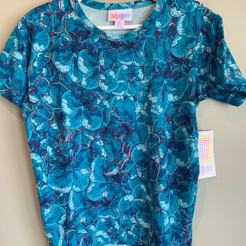 NWT LuLaRoe kids Gracie tee - leggings material